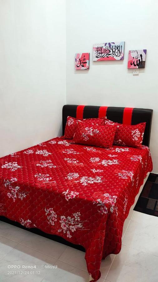 Rania Homestay With Private Pool Seri Iskandar Perak Near Utp Uitm Kampong Bota Road Extérieur photo