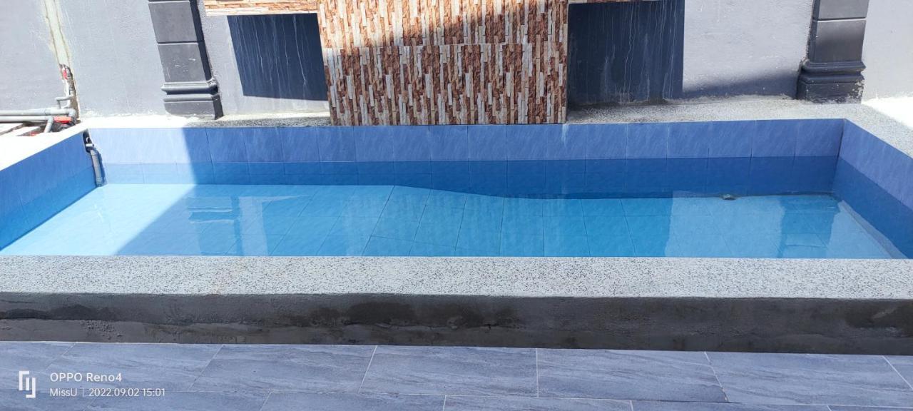 Rania Homestay With Private Pool Seri Iskandar Perak Near Utp Uitm Kampong Bota Road Extérieur photo