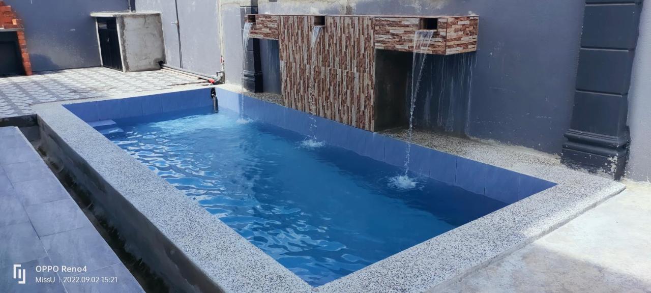 Rania Homestay With Private Pool Seri Iskandar Perak Near Utp Uitm Kampong Bota Road Extérieur photo