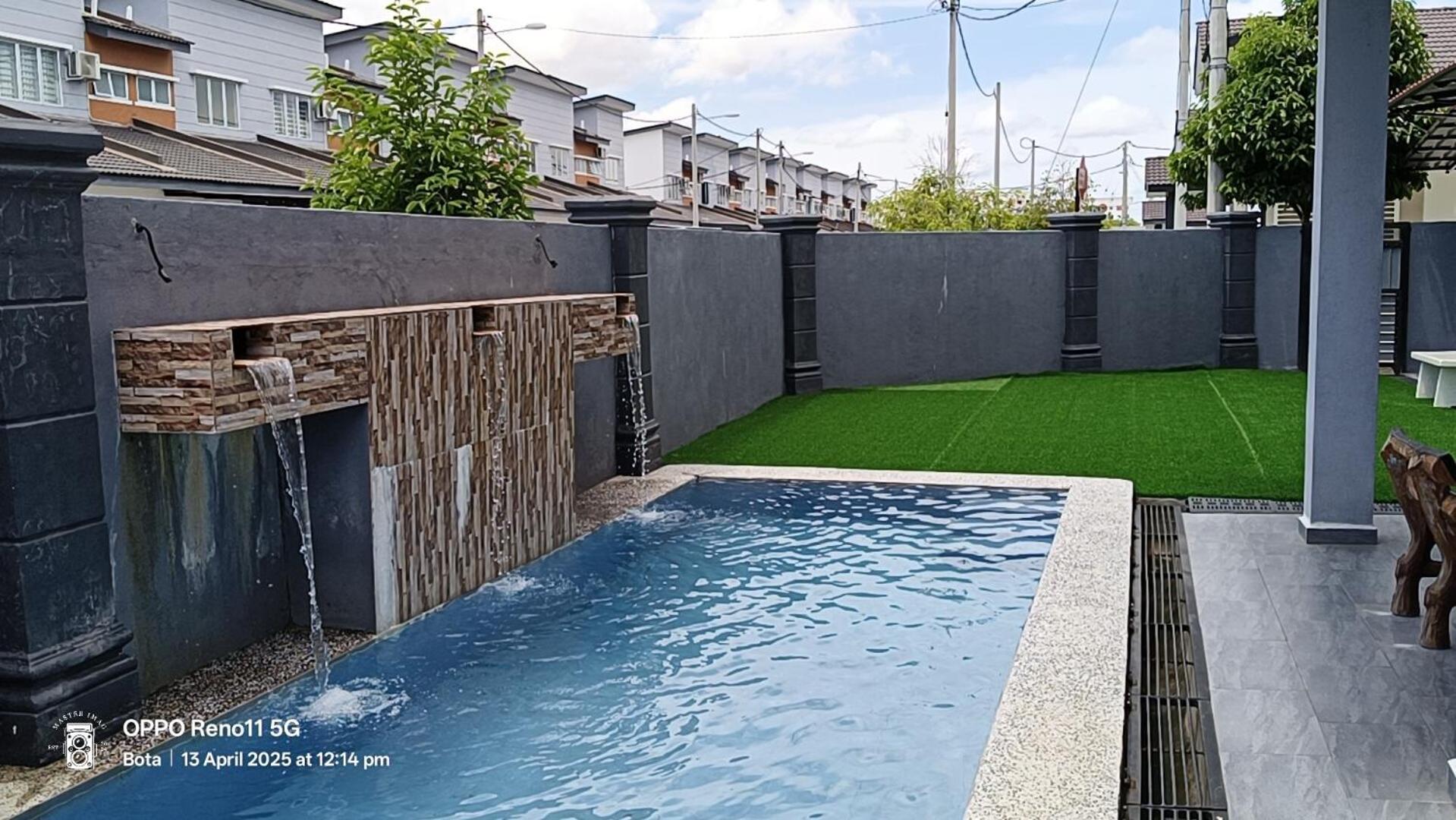 Rania Homestay With Private Pool Seri Iskandar Perak Near Utp Uitm Kampong Bota Road Extérieur photo